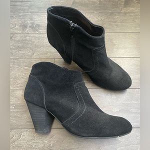 Aldo Suede Heeled Ankle Boots Size 8.5
